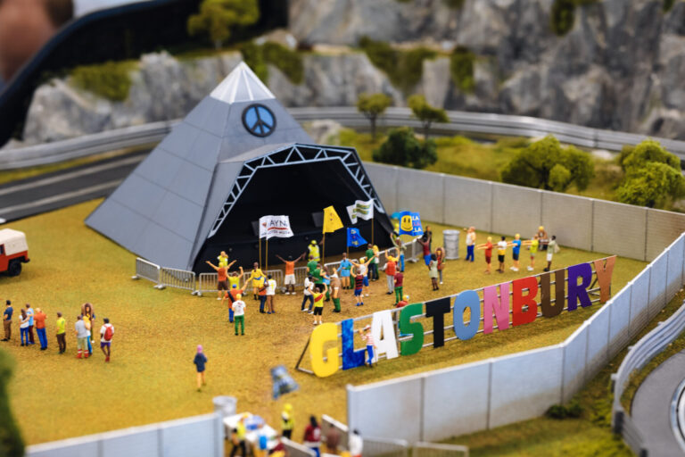 Pyramid Track Haynes Motor Museum unveils exclusive Somerset-themed Scalextric track ...